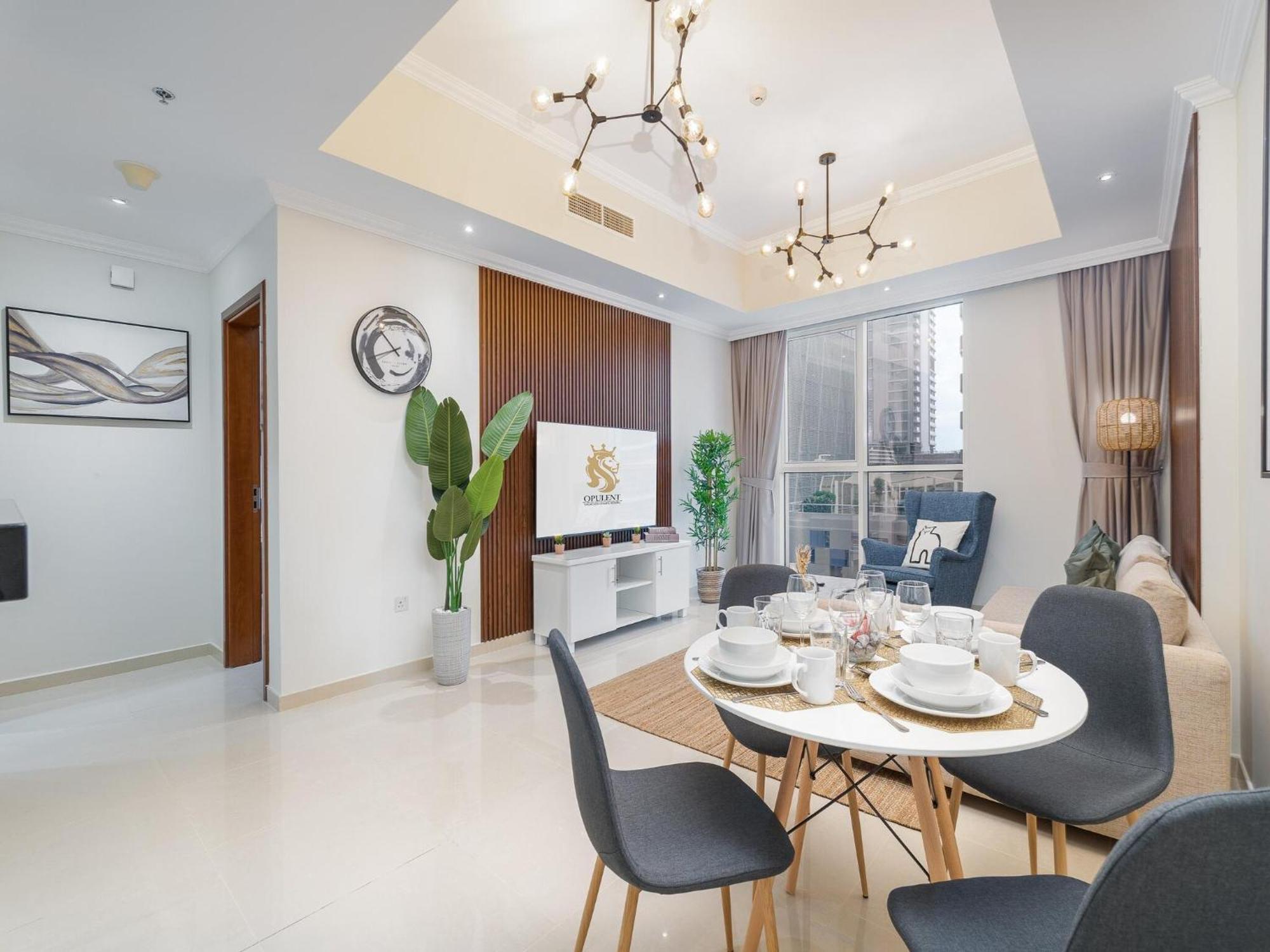 Luxe Apartments Near Dubai Mall Burj Khalifa Pool Gym Parking Exterior foto